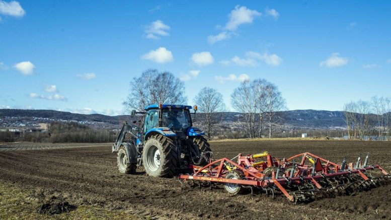 Agriculteur de tracteur