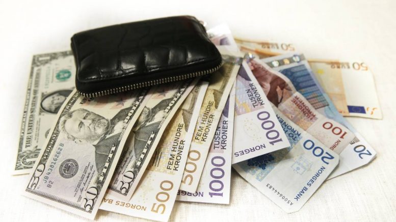 Couronne dollar euro