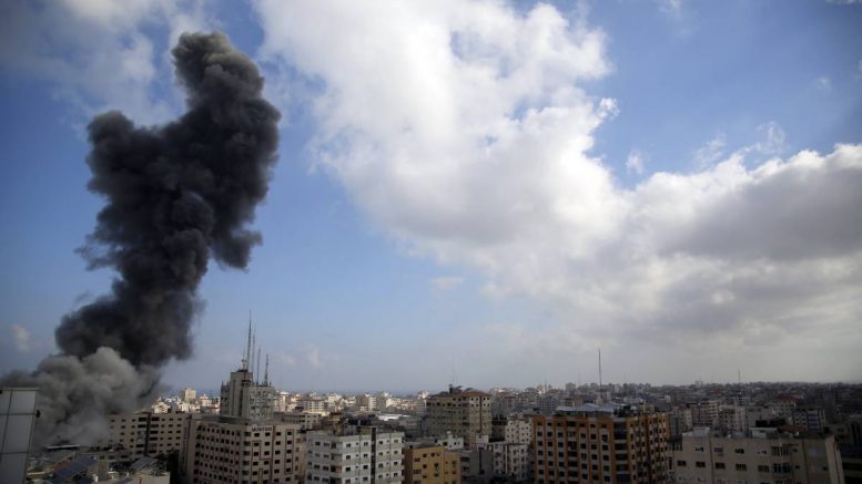 Frappes aériennes à Gaza