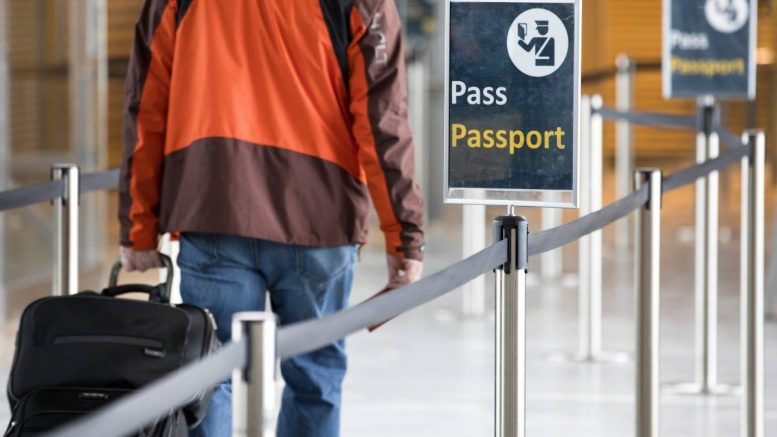 Contrôle des passeports