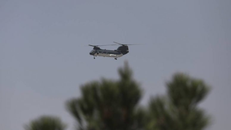 Hélicoptère américain Chinook - Kaboul