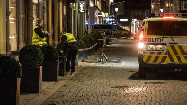 Nedre Slottsgate - police