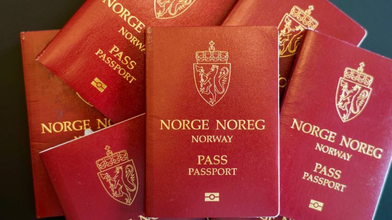 Passeport norvégien rouge