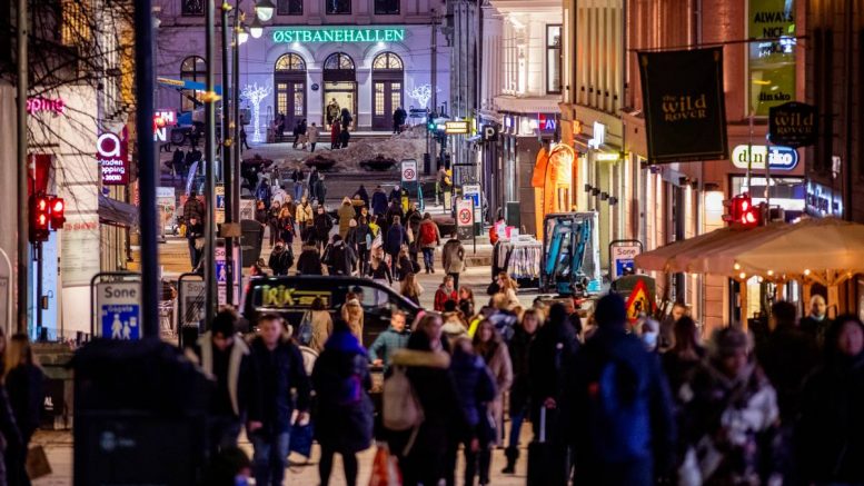 Porte Karl Johans - Oslo - foule