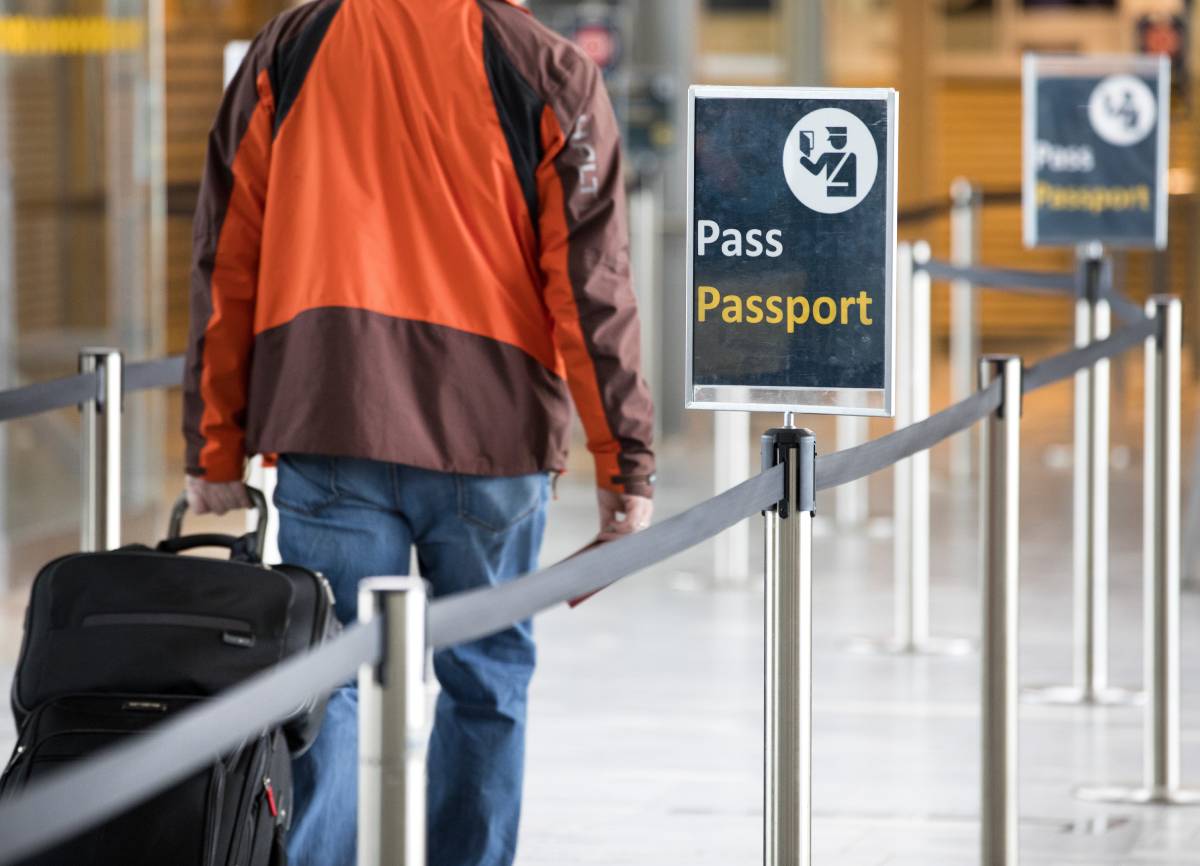 Contrôle des passeports